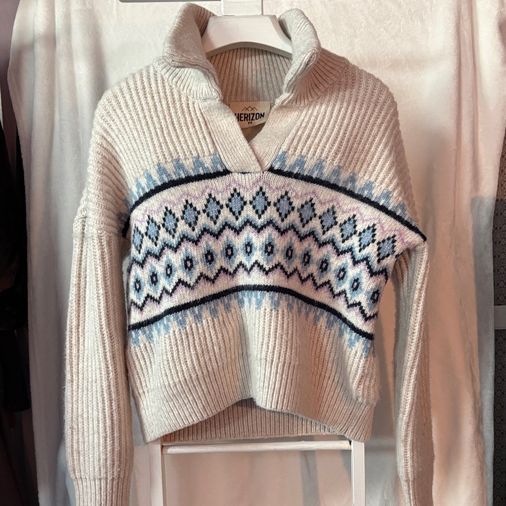 Cozy Cream and Blue Patterned Turtleneck Sweater
